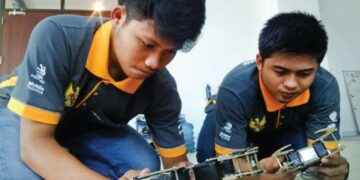 Mahasiswa PENS Raih Emas di Kompetisi Robotika Se-ASEAN