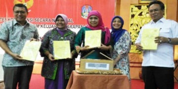 Mensos Resmikan E-Warong ke 22 di Probolinggo