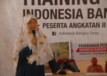 Heni Sri Sundani : Memberdayakan Petani Dengan Solusi