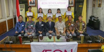 AEON Berikan Beasiswa Bagi 5 Mahasiwa UI Berprestasi