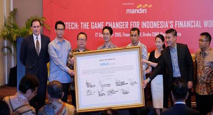 Pelaku Fintech Wajib Daftarkan Diri ke OJK