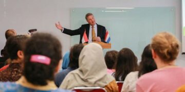 UI dan Universiteit Belanda Bertukar Ilmu Lewat Program Winter School