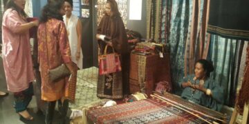 Batik dan Tenun Indonesia Tampil Di San Francisco