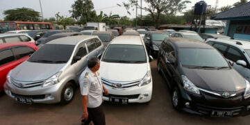 Mobil Ramah Lingkungan Bisa Jadi Taksi Online