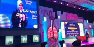Walikota Risma Ajak Ibu-ibu di Surabaya Berwirausaha