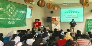 GrabSchool Beri Pelatihan Kewirausahaan