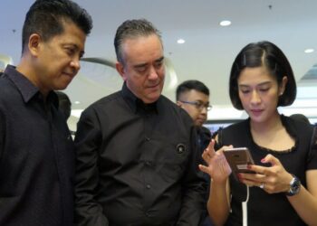 XL Axiata Sedia Pre Order Samsung S8+