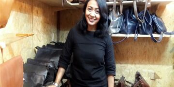 Monica Mulanisari:  Bawa Tas Kulit Jogjakarta Melenggang Ke Negeri Sakura