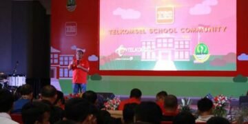 Telkomsel  School Community Digitalkan Sekolah di Jawa Barat