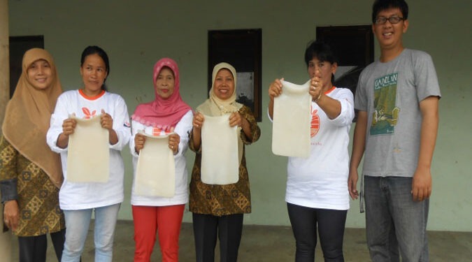 Mahasiswa UGM Olah Limbah Buah Jadi Nata de Fruity