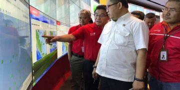 Berita Foto: Menkominfo Periksa Kesiapan Jaringan dan Layanan TelkomGroup