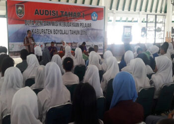 Pelajar Boyolali Bawa Budaya dan Produk UMKM ke Moskow