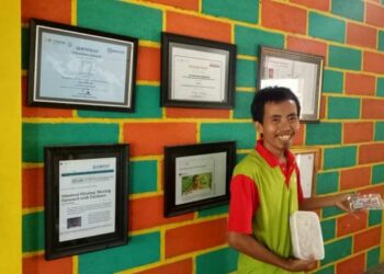 Itmamul Khuluq : Maju Bersama Dengan Para Peternak Burung Puyuh