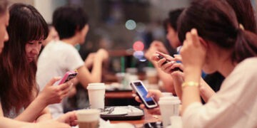 Ini Mikro Momen Pengguna Smartphone di Indonesia Versi Google