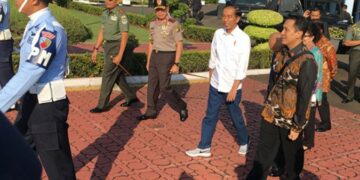 Sneaker Presiden Jokowi Kini Tersedia di e-Bay Blanja