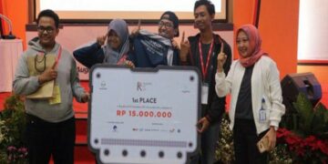 Tiga Hackhletes Juara Hackathon RIoT 2017