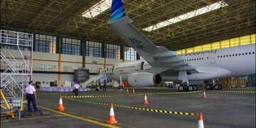 Garuda Maintenance, MRO Pertama di Lantai Bursa