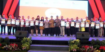 Telkom University Beri Best e-Mark Bagi 21 Perusahaan Financial Technology