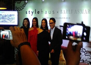 Merek Fashion Eksklusif Barli Asmara Hadir Di e-Commerce Ini