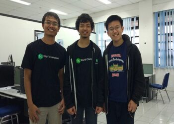 Tim Ainge ST ITB  Peringkat 4 IEEEXtreme Programming Competition 11.0