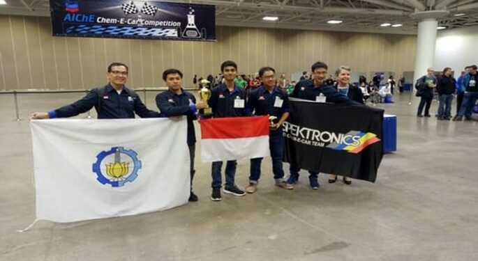 Tim Spektronics Juara  Race Competition di Amerika