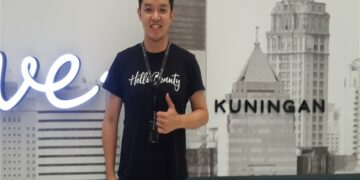 Dennish Tjandra : Kembangkan Marketplace Bagi Penata Rias Profesional