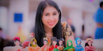 Cinderella From Indonesia, Perkenalkan Batik Girl Ke Dunia Internasional
