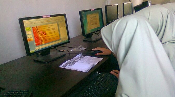 Kominfo Latih 2.000 Santri Manfaatkan Media Digital