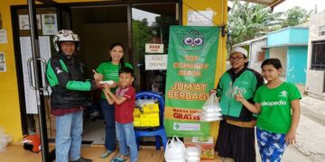 Komunitas Tokopedia Berbagi  Berkah Kepada Driver Ojol