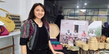 Azalea Ayuningtyas : Berdayakan Kaum Ibu Entaskan Kemiskinan