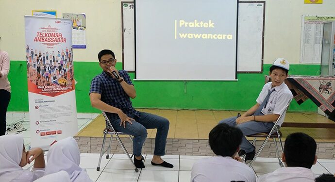 Telkomsel Berbagai Ilmu Bagi Pelajar SMK Hadapi Era Digital