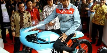 Presiden Jokowi : Akan Ada Peluang Baru Di Industri Otomotif