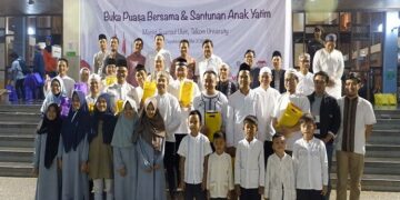 Telkom University Berbagi dengan 500 Anak Yatim