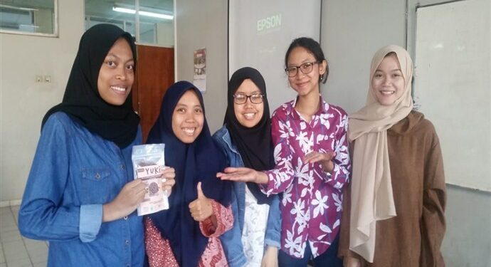 Yuki, Biskuit Tempe Dari UBM Yang Atasi Malnutrisi