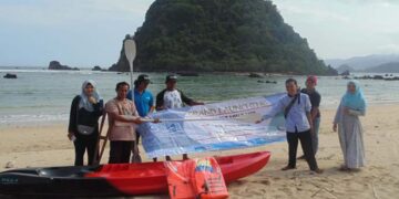 Tim Mahasiswa ITS Buat Kapal Kano Ramah Lingkungan