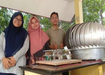 Mahasiswa Unair Buat Mesin Kapal Bertenaga Listrik Kincir Angin