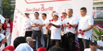 Keluarga Besar BUMN dan Ribuan Warga DKI Jakarta Ikuti Jalan Sehat 7.300 meter