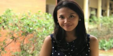 Ratri Quritra Hanum: Pilih Spesialisasi Sebagai Perancang Gaun Malam