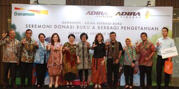 Bank Danamon dan Adira Berbagi Buku di Seluruh Indonesia