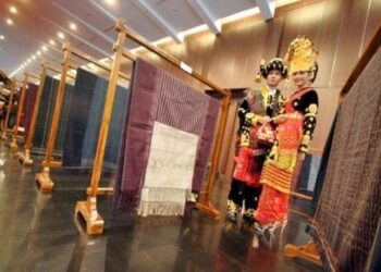 Pameran Kain Ulos Langka di Museum Tekstil Jakarta