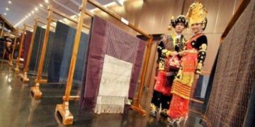 Pameran Kain Ulos Langka di Museum Tekstil Jakarta