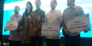 BCA Salurkan Donasi Alat Kesehatan Senilai Rp1,3 Miliar