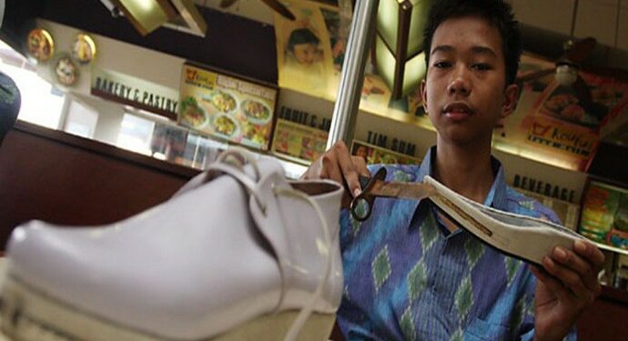 Mahasiswa ITB Bikin Sepatu Anti Pelecehan Seksual