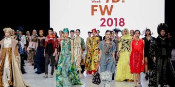 Indonesia Fashion Week 2019 Angkat  Budaya Borneo