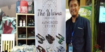 Dany Anwar: Kisahkan Budaya Lokal Lewat Kreasi Sepatu Etnik