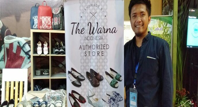 Dany Anwar: Kisahkan Budaya Lokal Lewat Kreasi Sepatu Etnik