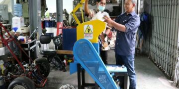 Atasi Sampah Plastik, UGM Ciptakan Mesin Pencacah Plastik Kresek