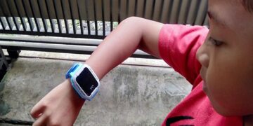 Jam Tangan Ini Dapat Mengetahui Keberadaan Anak Secara Real-Time