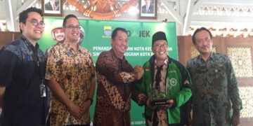 Gojek Dukung Bandung Smart City