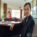 Elang Yudantoro : Dari Guru, Banting Stir dan Sukses Jadi Penjual Sandal